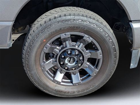 Used 2024 Ford F250 Lariat w/ Sport Appearance Package image 10