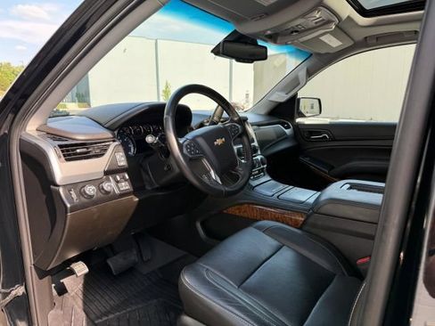 Used 2019 Chevrolet Suburban Premier w/ Max Trailering Package AWD/4WD image 15