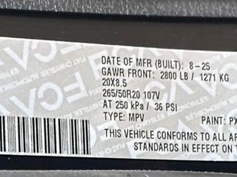 New 2025 Jeep Grand Cherokee Limited w/ Black Appearance Package image 48