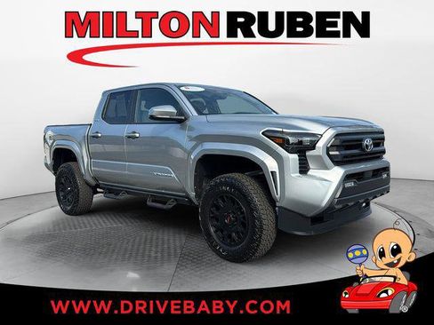 Certified 2025 Toyota Tacoma SR5 image 1