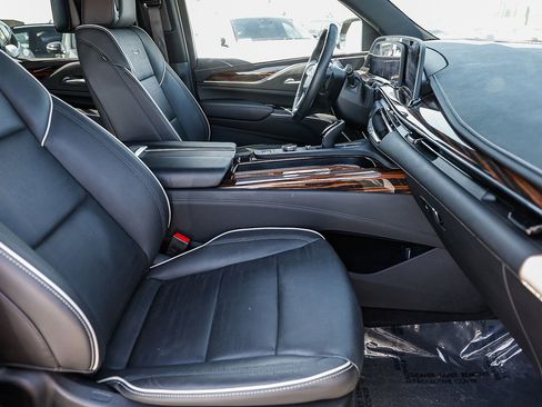 Used 2023 Cadillac Escalade ESV Premium Luxury w/ Performance Package image 17