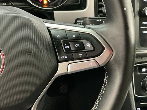 Used 2021 Volkswagen Atlas Cross Sport SE FWD image 28