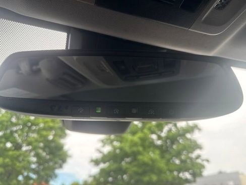 Used 2022 Toyota Camry XSE w/ Navigation Package FWD image 34