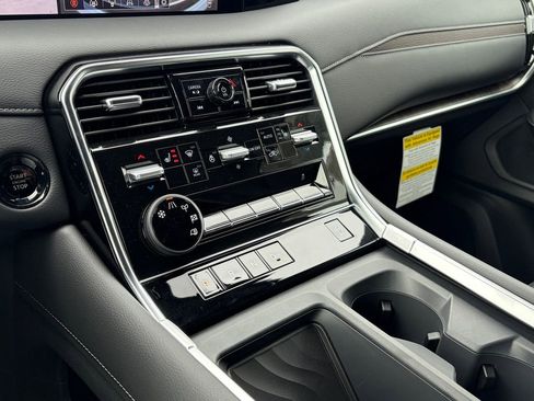 New 2026 Nissan Armada SL image 15