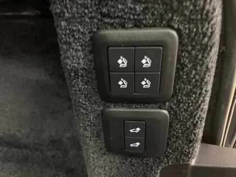 Used 2022 Land Rover Range Rover Westminster Edition image 54