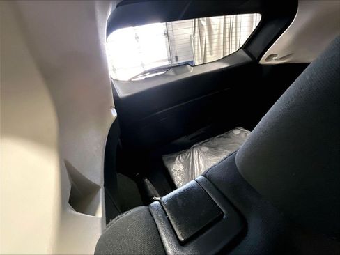 Certified 2024 Nissan Rogue S AWD/4WD image 17
