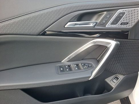 Certified 2024 BMW X2 xDrive28i w/ Premium Package image 7