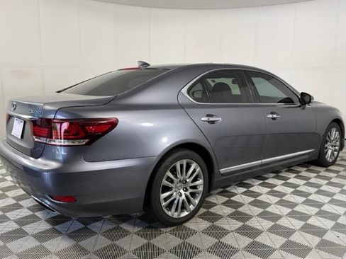 Used 2014 Lexus LS 460 w/ Comfort Package RWD image 4