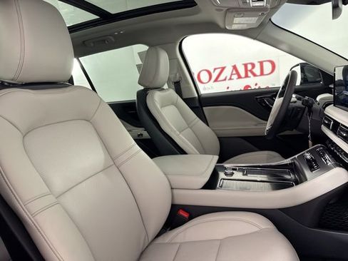 New 2025 Lincoln Aviator 2WD image 19