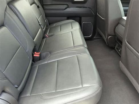 Used 2024 GMC Sierra 1500 SLT image 21