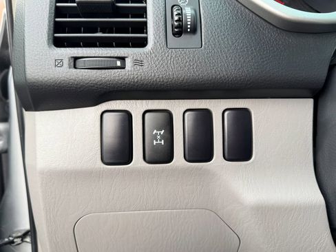 Used 2003 Toyota 4Runner SR5 image 17