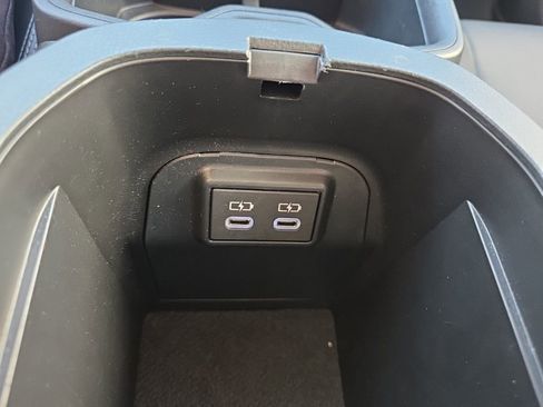 Used 2024 Toyota RAV4 XLE Premium image 34