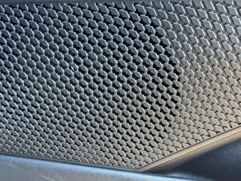 Used 2023 Hyundai Elantra SE image 23