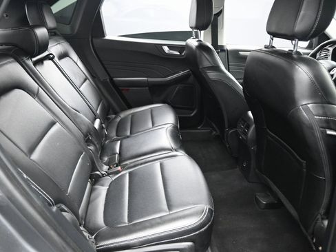 Used 2022 Ford Escape SEL w/ Technology Package image 32