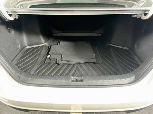 Used 2025 Honda Accord LX image 25