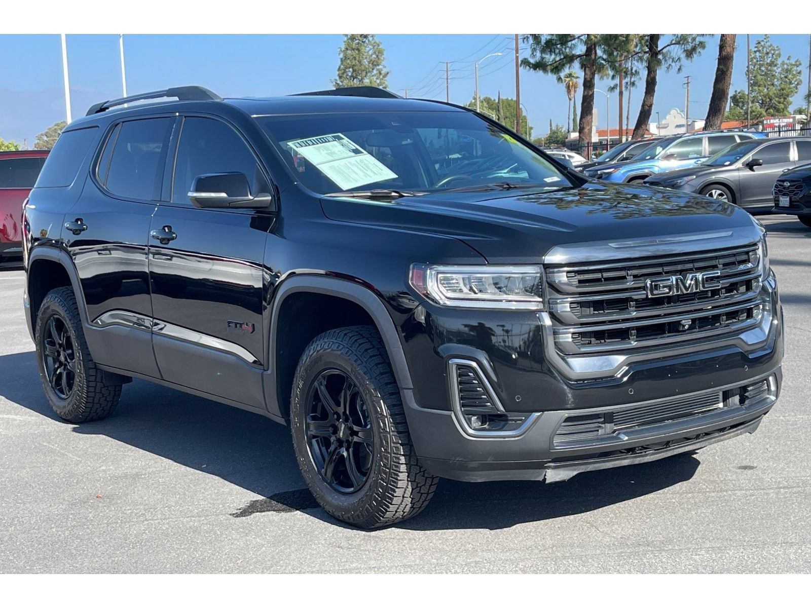 Used 2021 GMC Acadia AT4 w/ Technology Package AWD/4WD image 9