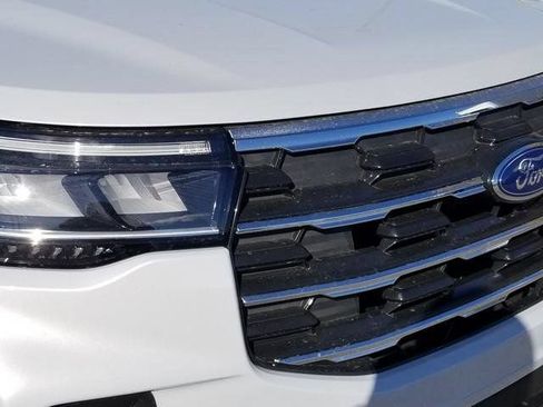 New 2026 Ford Explorer Active AWD/4WD image 11