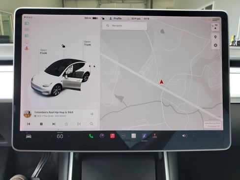 Used 2021 Tesla Model Y Long Range image 60