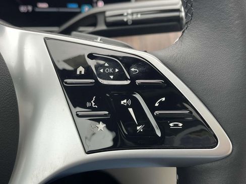 Certified 2025 Mercedes-Benz C 300 Sedan image 21