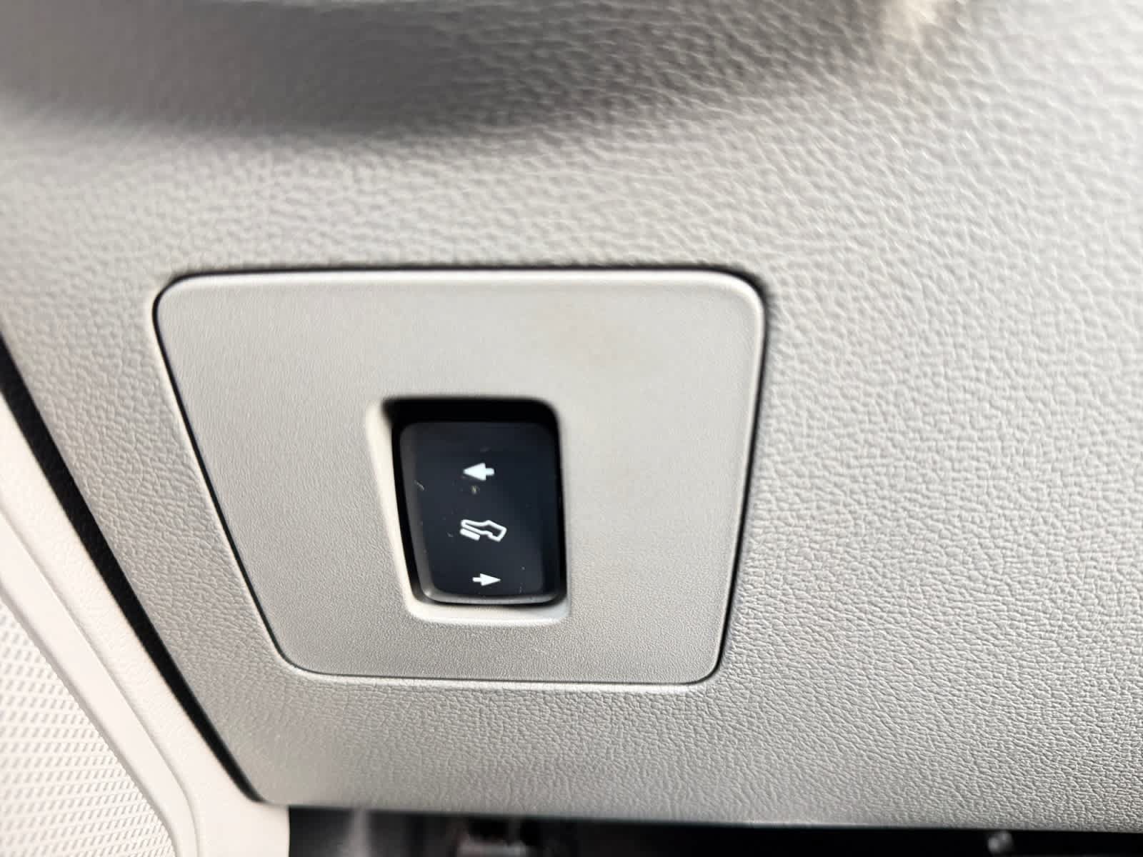 Used 2016 Ford F150 XLT w/ Equipment Group 301A Mid AWD/4WD image 22