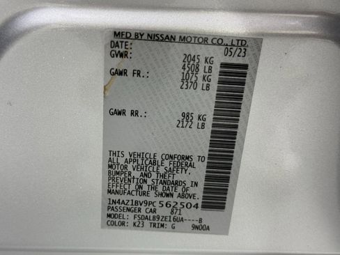 Used 2023 Nissan Leaf S image 39