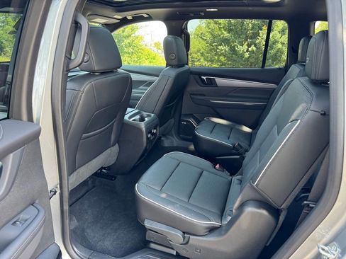 New 2025 Buick Enclave Sport Touring w/ Super Cruise Package image 21