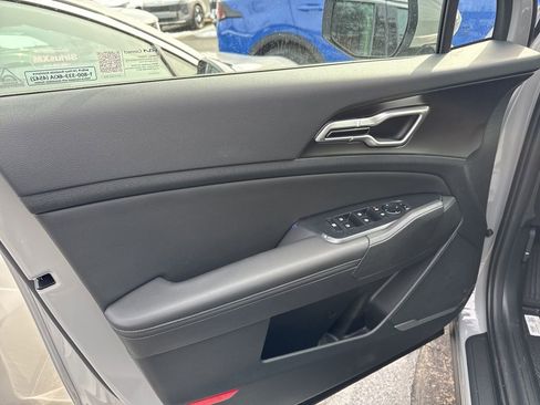 New 2026 Kia Sportage EX image 19