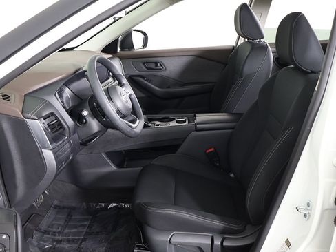 Used 2023 Nissan Rogue S AWD/4WD image 25