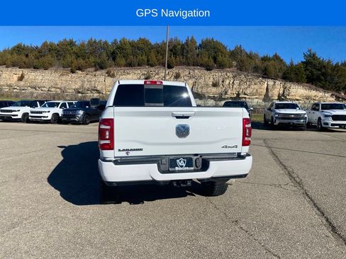 Used 2024 RAM 2500 Laramie AWD/4WD image 5