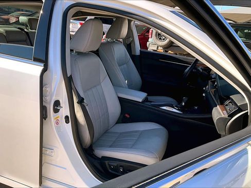 Used 2017 Lexus ES 350 image 8