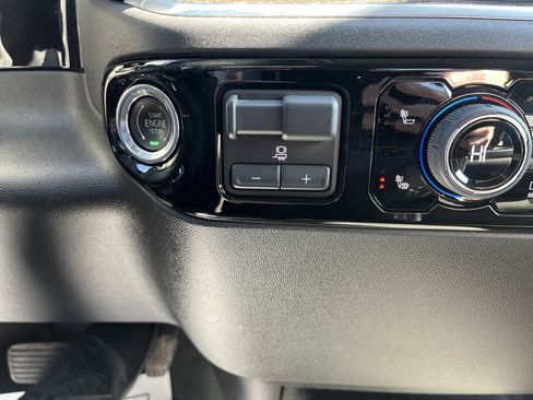 Used 2026 Chevrolet Silverado 1500 LT image 28