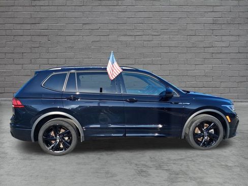Used 2023 Volkswagen Tiguan SE R-Line FWD image 11
