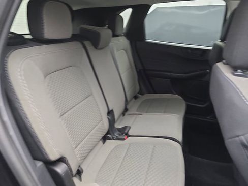 Used 2022 Ford Escape SE image 48