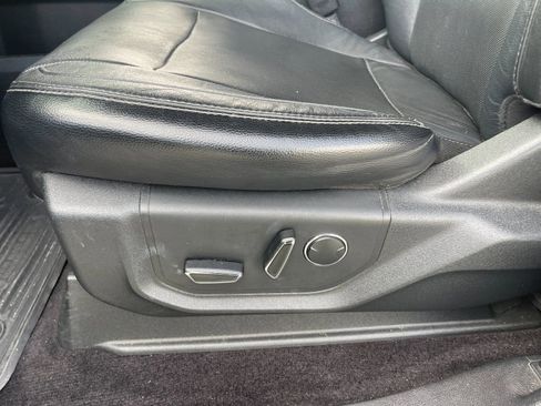 Used 2015 Ford F150 Lariat image 27