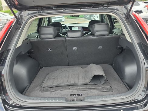Certified 2023 Kia Niro EX Touring FWD image 9