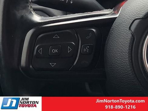 Used 2020 Jeep Wrangler Unlimited Sport image 29