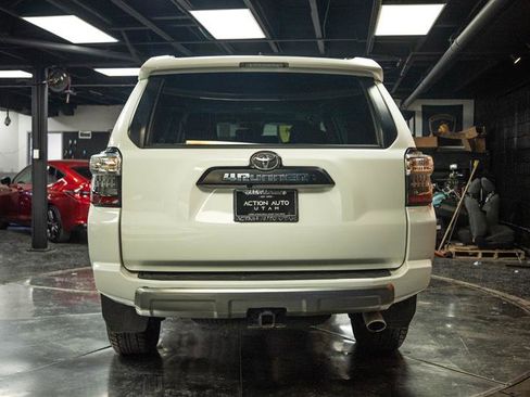 Used 2023 Toyota 4Runner TRD Off-Road Premium w/ Off Road Premium Plus Package AWD/4WD image 6