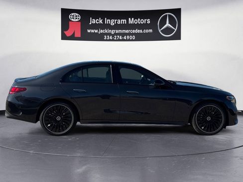 New 2026 Mercedes-Benz E 350 4MATIC Sedan image 6