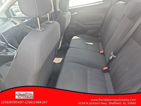 Used 2018 Ford Focus SE FWD image 10
