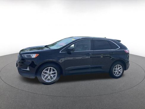Used 2023 Ford Edge SEL image 7