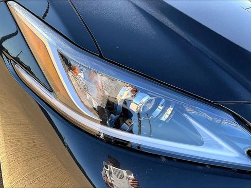 New 2025 Lexus ES 350 image 13