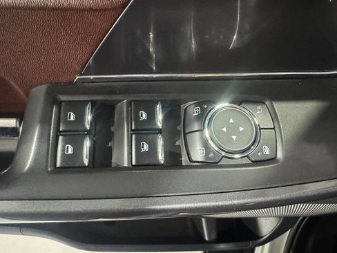 Used 2023 Ford F150 Lariat w/ Equipment Group 502A High AWD/4WD image 18