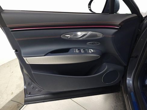 New 2026 Genesis GV70 2.5T Sport Prestige AWD/4WD image 10