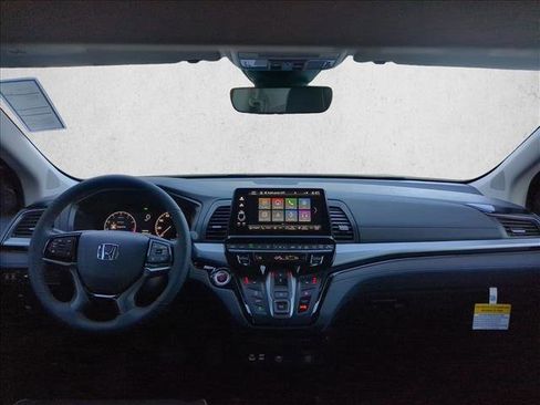 New 2026 Honda Odyssey Touring image 15