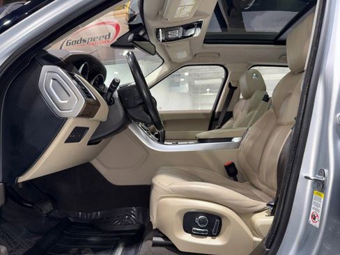 Used 2016 Land Rover Range Rover Sport HSE image 47