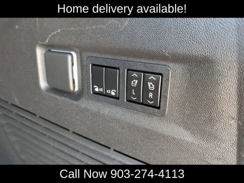 Used 2021 Chevrolet Suburban RST w/ Luxury Package RWD image 32