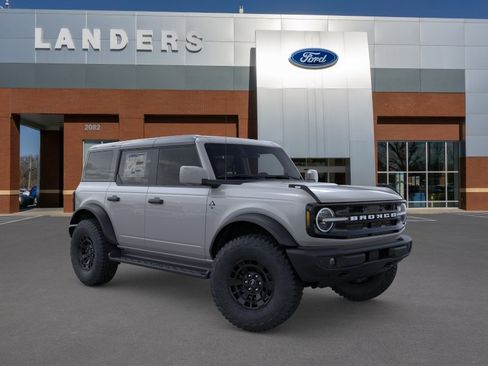 New 2026 Ford Bronco Outer Banks AWD/4WD image 7