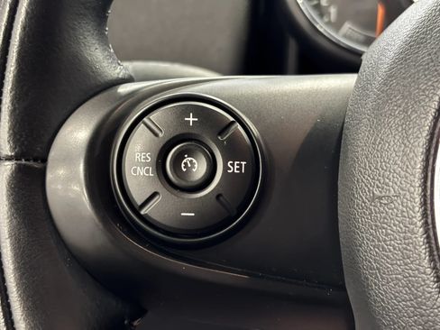 Used 2018 MINI Cooper Countryman FWD image 32