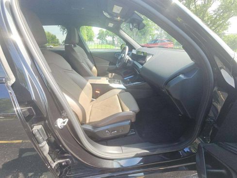 Used 2025 BMW X3 xDrive30i AWD/4WD image 18