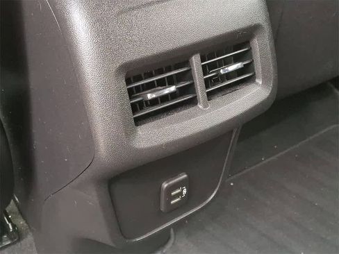 Used 2022 Chevrolet Equinox LT image 26